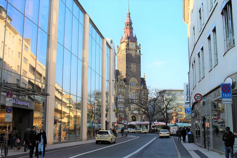 Krefeld - eine Stadt lebendiger Gegensätze